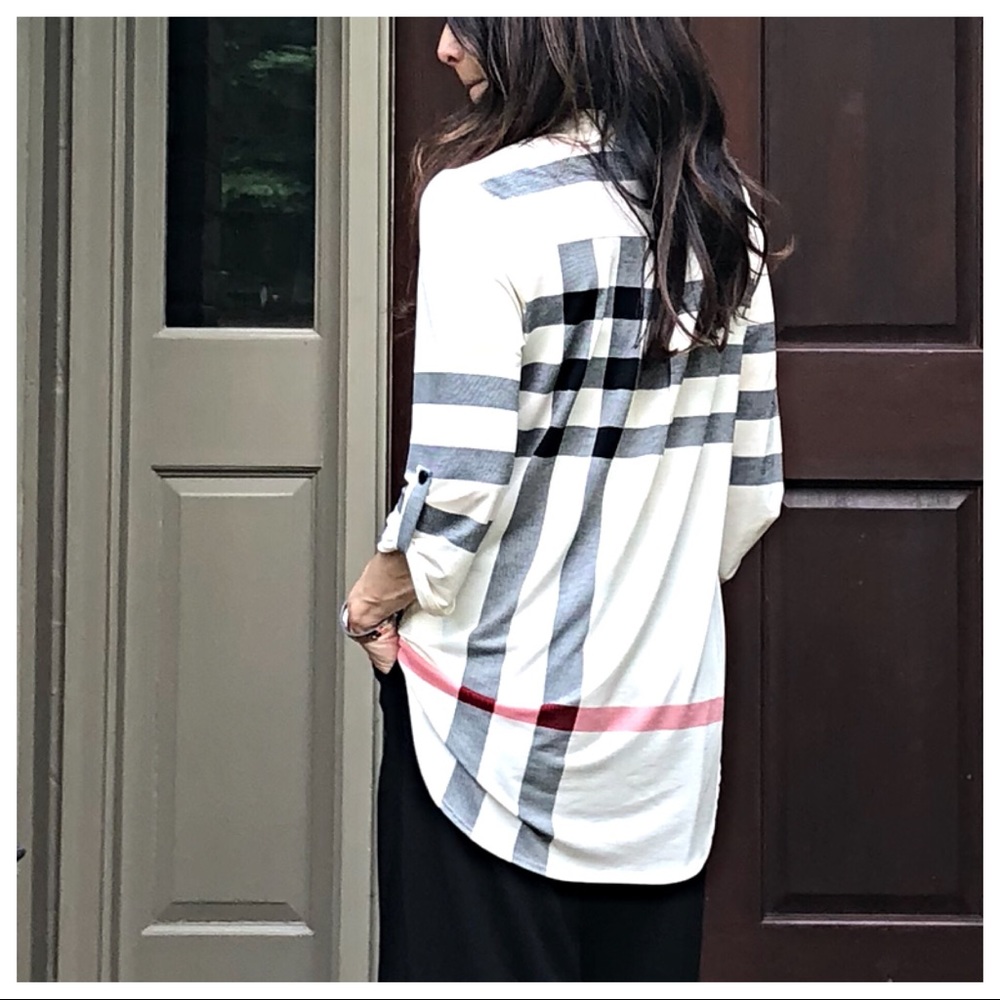 ✨LAST ONE ✨Parisian pretty rolled sleeves blouse - Picture 6 of 7